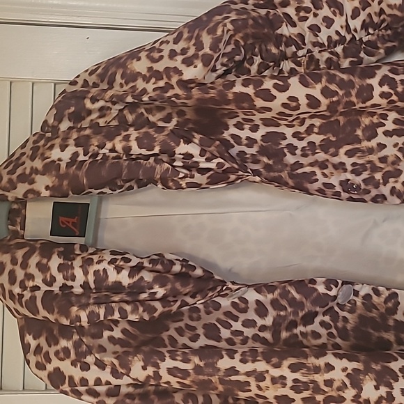 Cute raincoat. Nwt - Picture 1 of 4